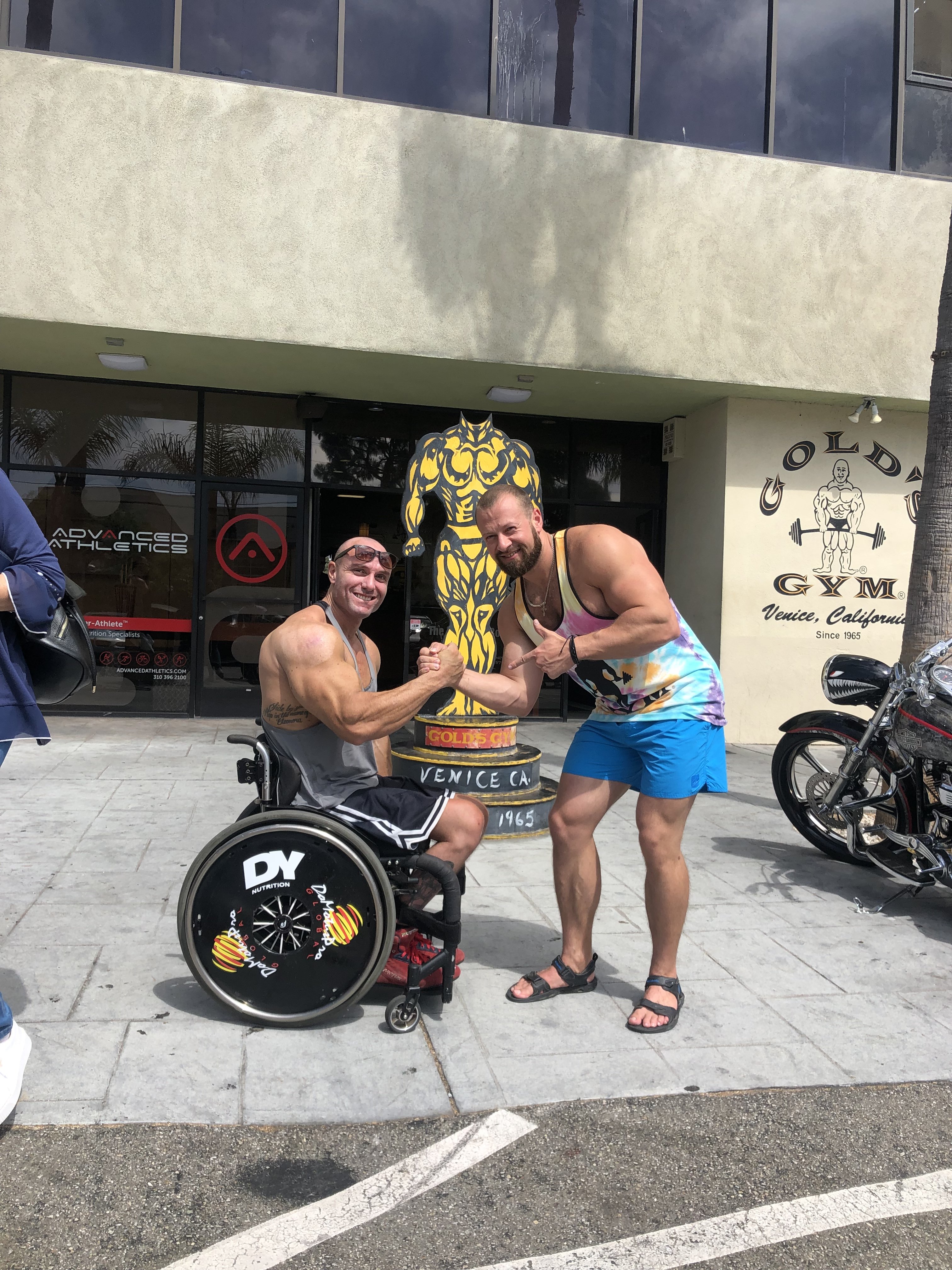 Тренировка в Мекке бодибилдинга! - Бодибилдинг форум AnabolicShops